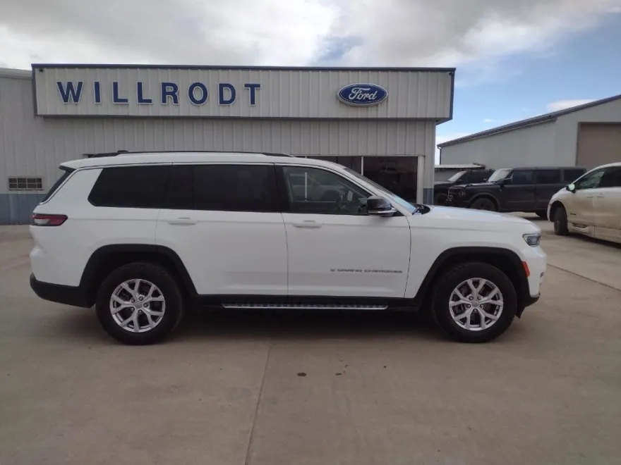 2021 Jeep Grand Cherokee L photo 1