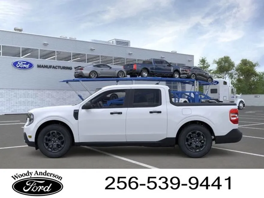 2025 Ford Maverick XLT photo 1
