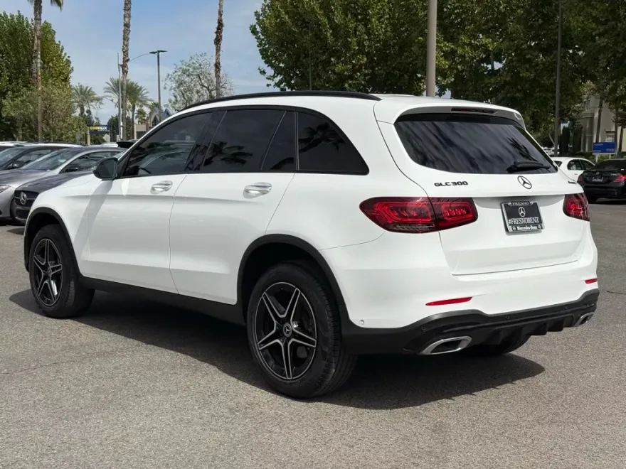 2022 Mercedes Benz GLC 300 4MATIC photo 1