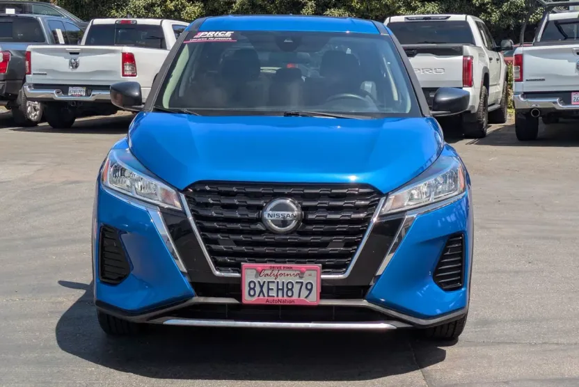 2021 Nissan Kicks S photo 1