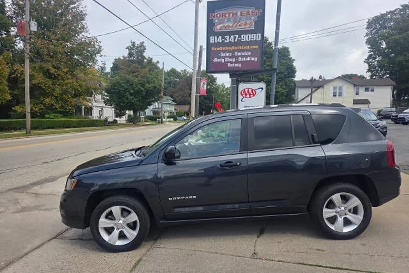 2016 Jeep Compass Sport photo 1