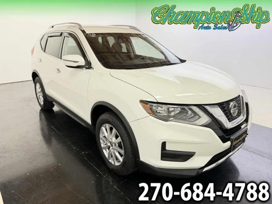 2019 Nissan Rogue SV photo 1