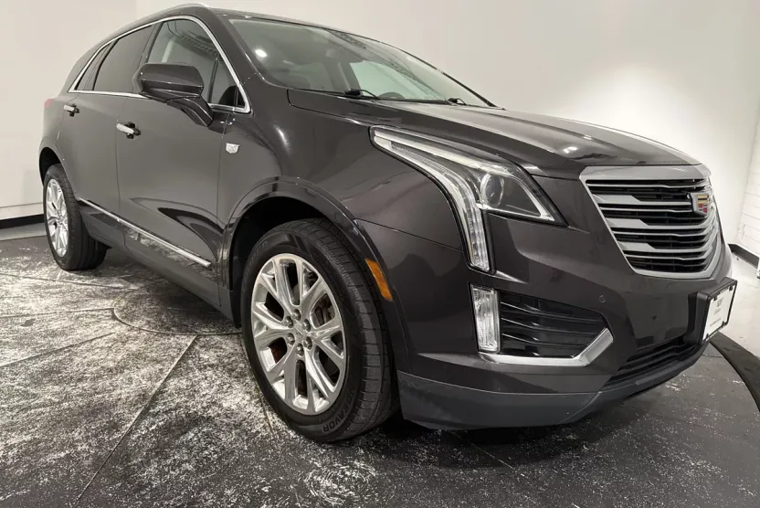 2017 Cadillac XT5 Luxury photo 1
