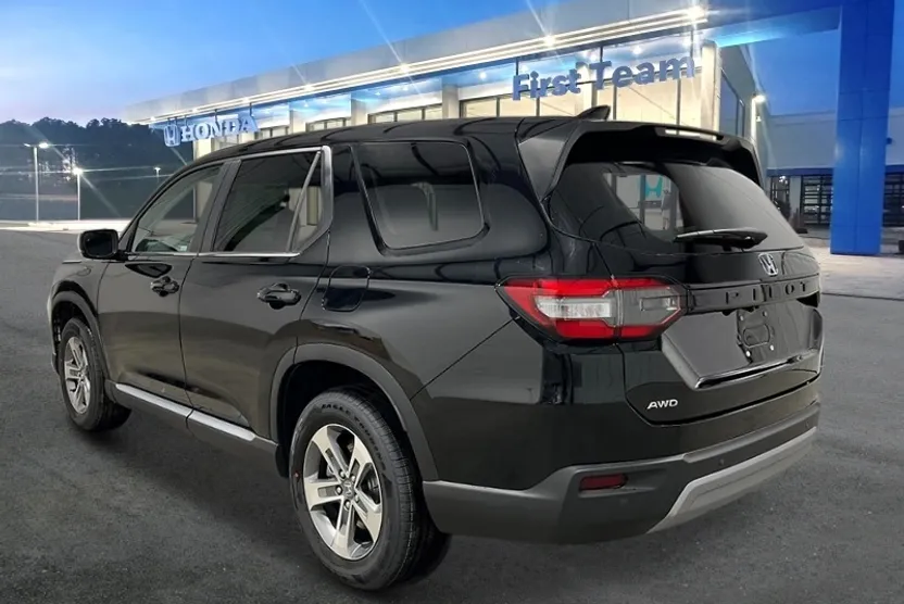2025 Honda Pilot EX-L photo 1