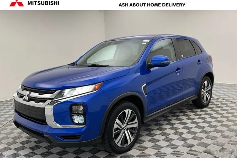 2024 Mitsubishi Outlander Sport SE photo 1