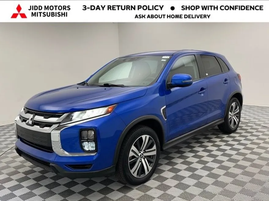 2024 Mitsubishi Outlander Sport SE photo 1