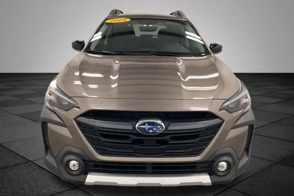 2024 Subaru Outback Limited XT photo 1