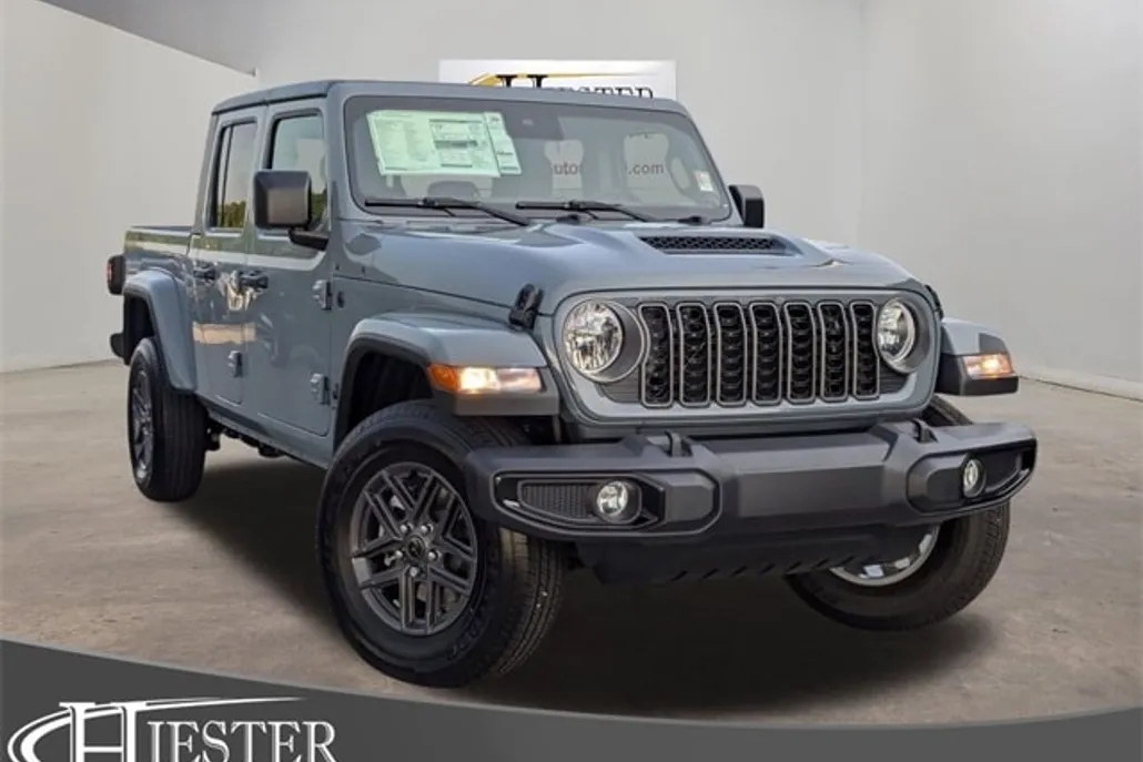 2025 Jeep Gladiator Sport S photo 1
