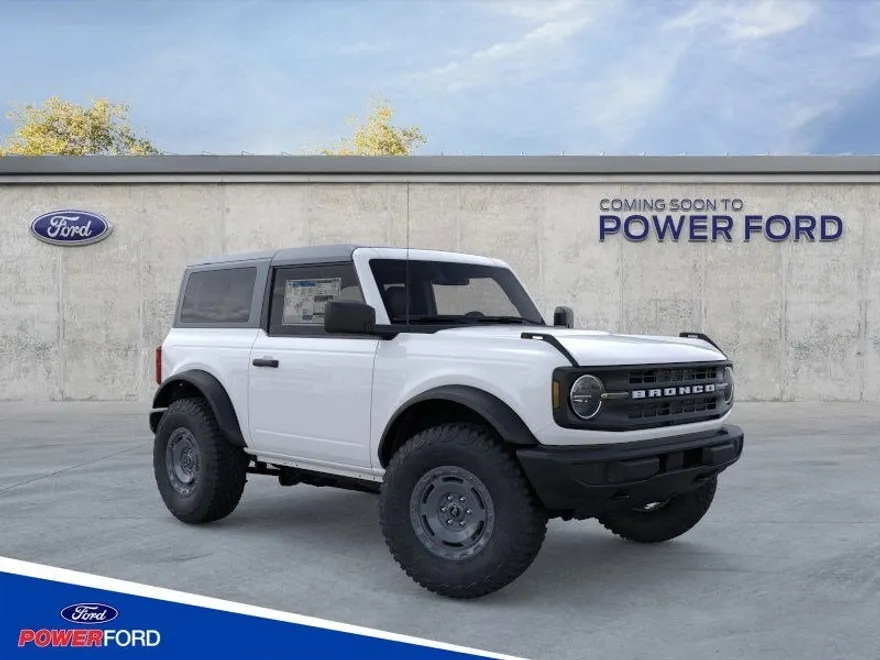2025 Ford Bronco Base photo 1