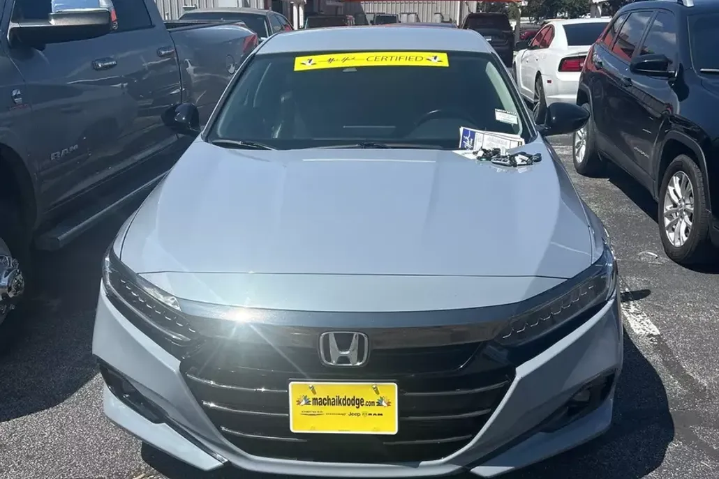 2022 Honda Accord Sport SE photo 1
