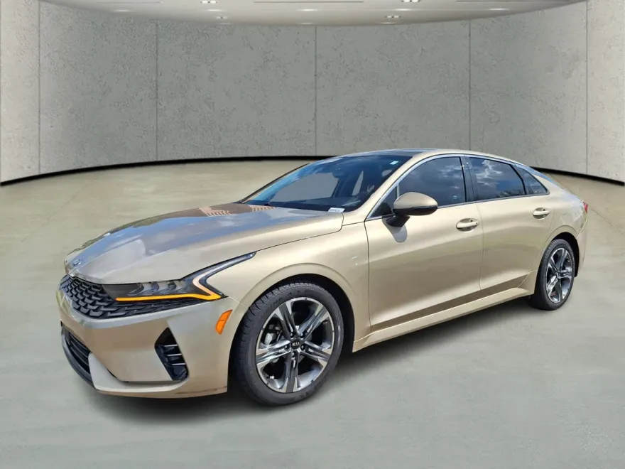 2021 Kia K5 EX photo 1