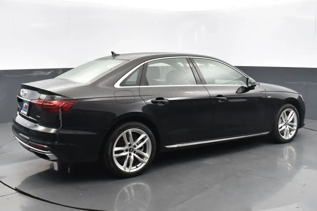 2020 Audi A4 45 Premium Plus Quattro photo 1