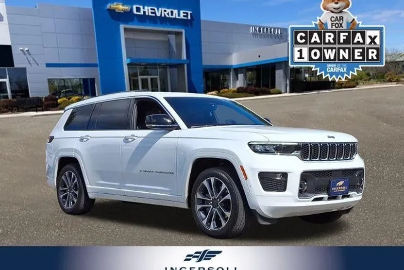 2024 Jeep Grand Cherokee Overland photo 1