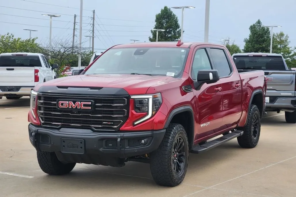 2026 Chevrolet Silverado 1500 Custom photo 1