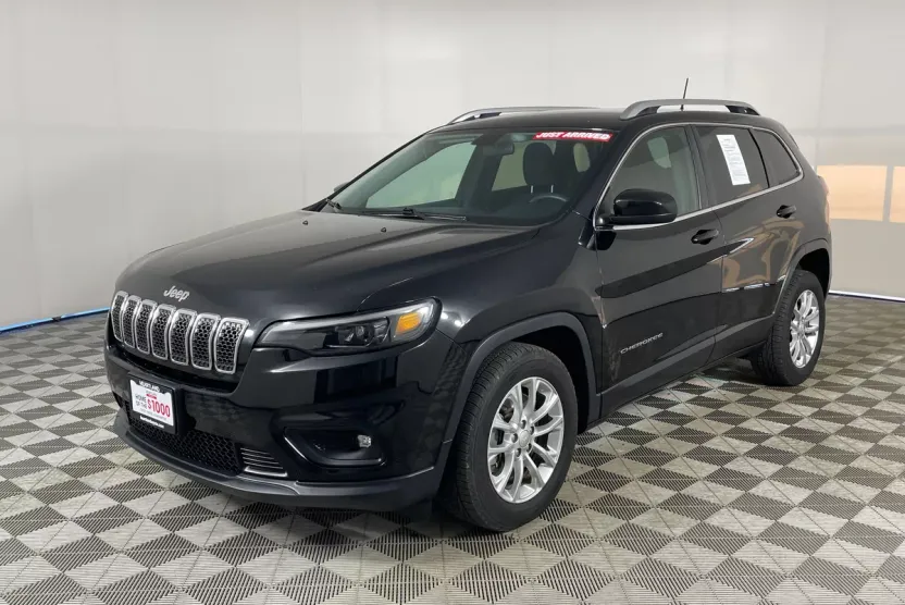 2019 Jeep Cherokee Latitude photo 1