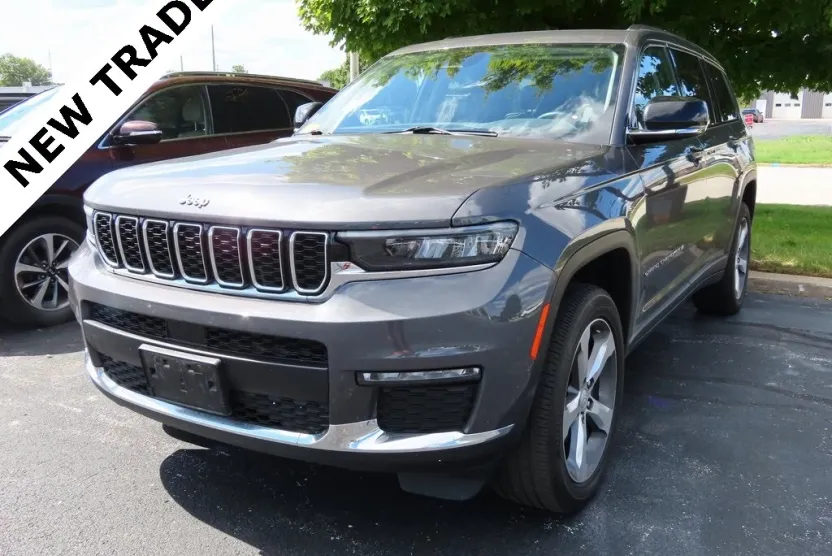 2023 Jeep Grand Cherokee Limited photo 1