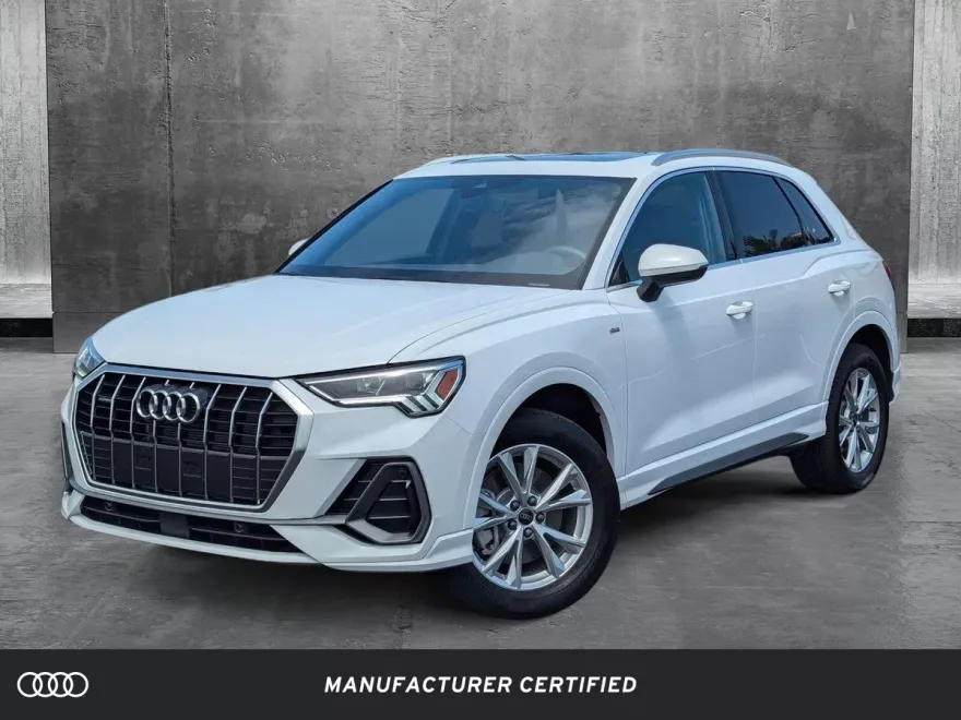 2024 Audi Q3 S line Premium photo 1