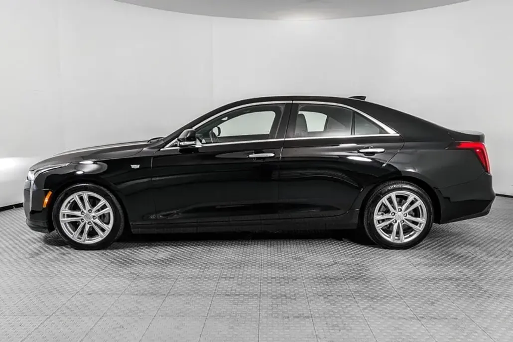2024 Cadillac CT4 Luxury photo 1