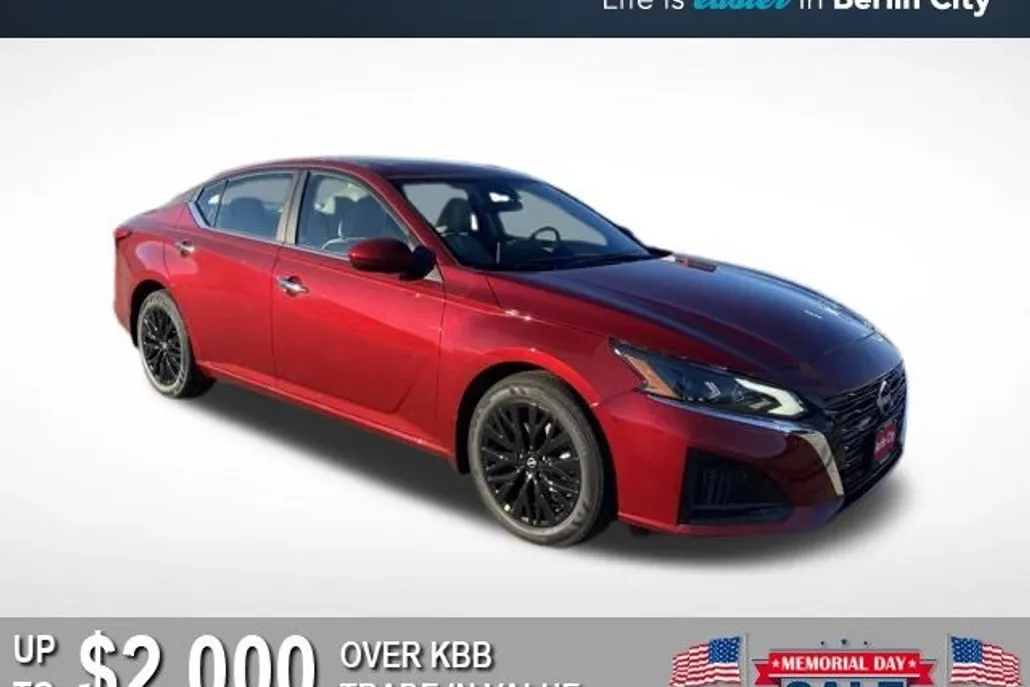 2025 Nissan Altima 2.5 SV photo 1