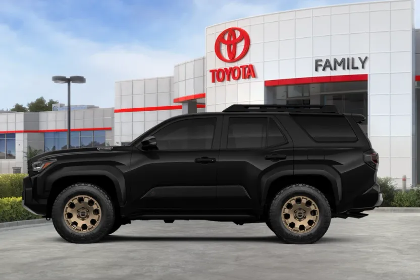 2025 Toyota 4Runner photo 1