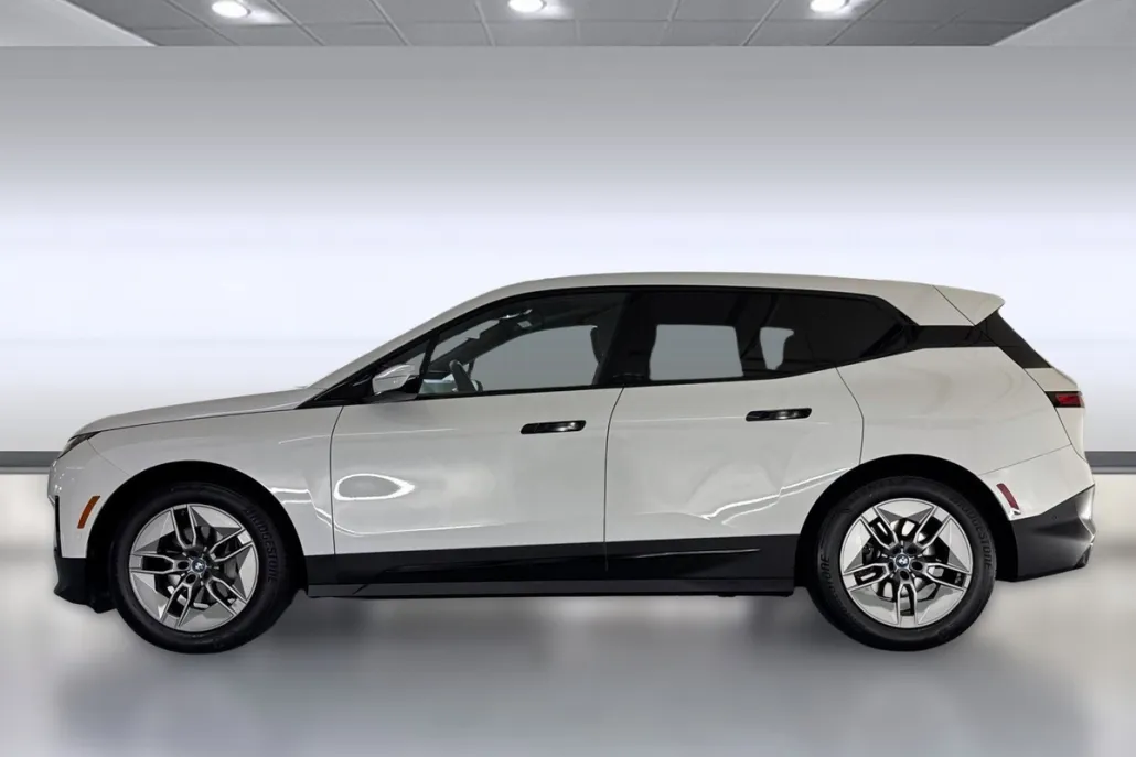 2023 Bmw iX xDrive50i photo 1