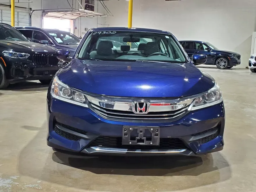 2016 Honda Accord LX photo 1