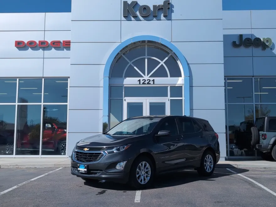 2021 Chevrolet Equinox LS photo 1
