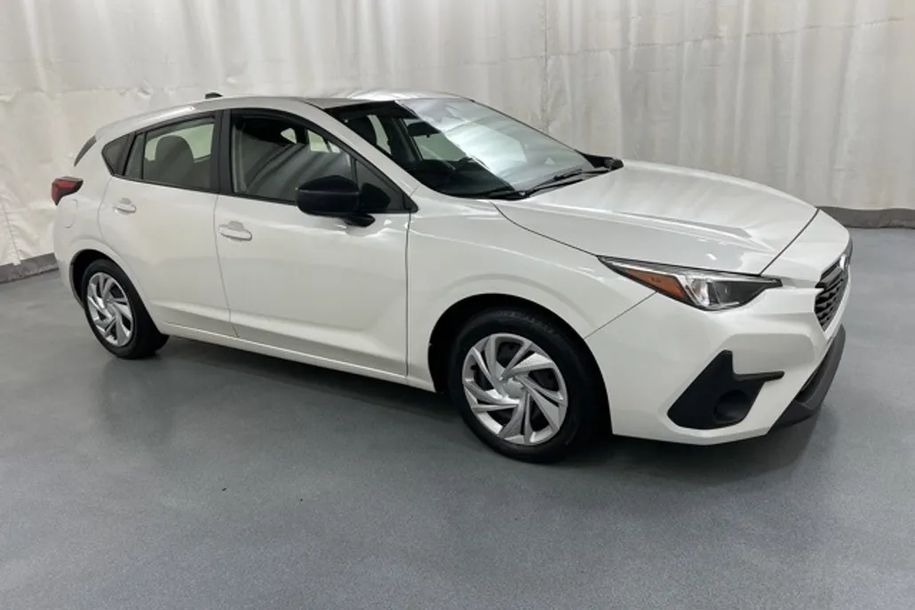 2024 Subaru Impreza Base photo 1