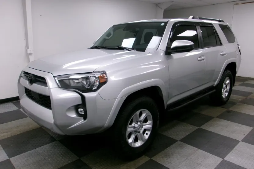 2023 Toyota 4Runner SR5 photo 1