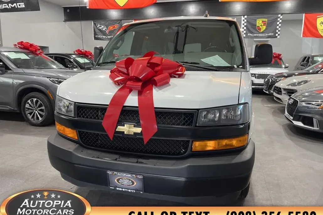 2023 Chevrolet Express LS photo 1