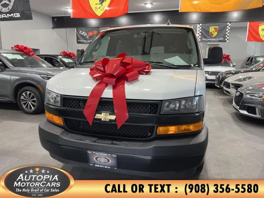 2023 Chevrolet Express LS photo 1
