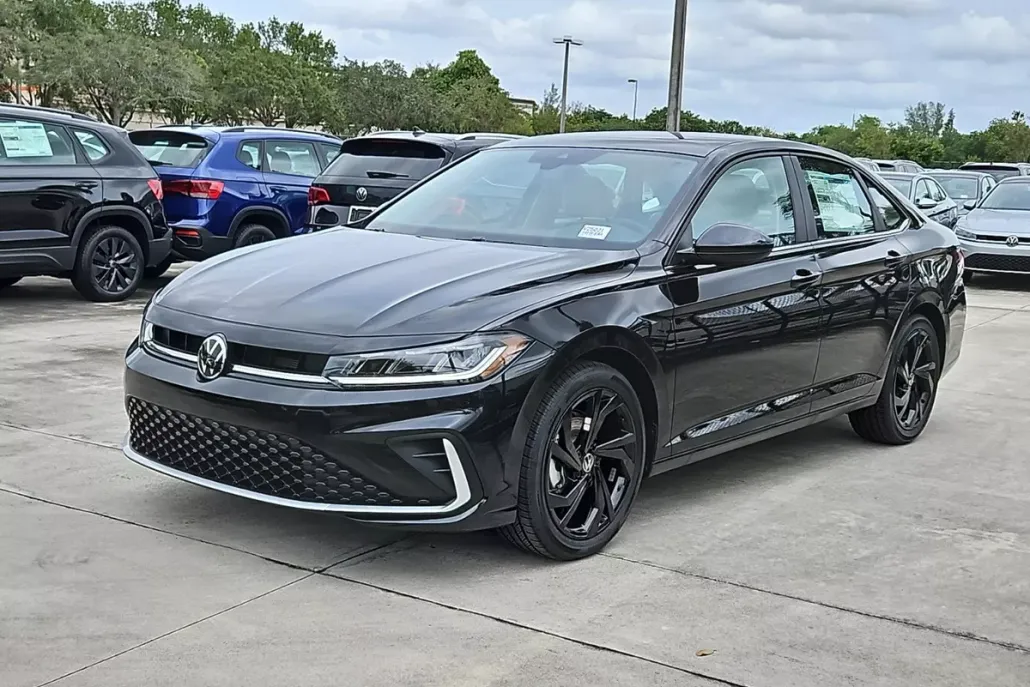 2025 Volkswagen Jetta 1.5T SE photo 1