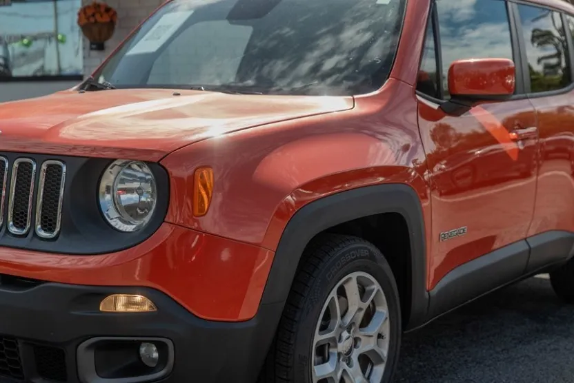 2015 Jeep Renegade Latitude photo 1