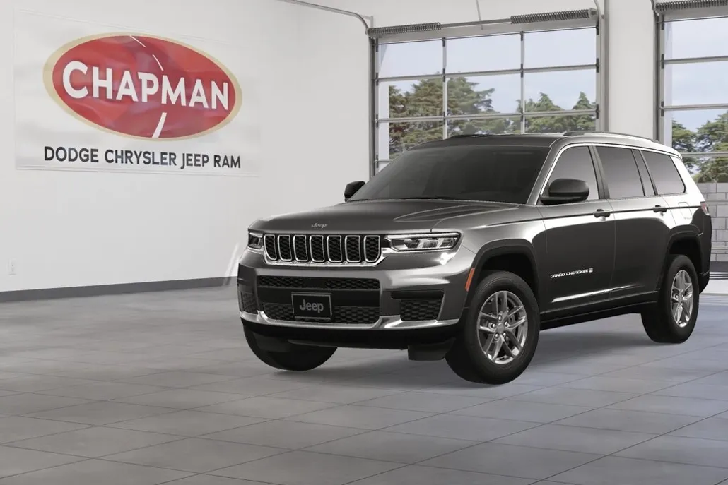 2025 Jeep Grand Cherokee Laredo photo 1