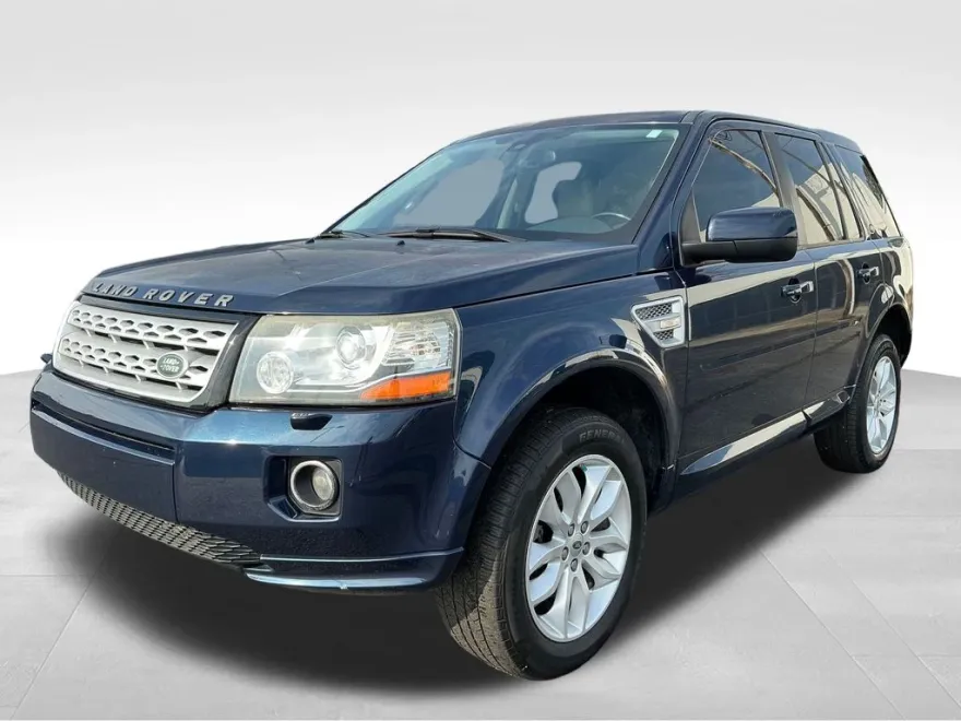 2013 Land Rover LR2 HSE photo 1