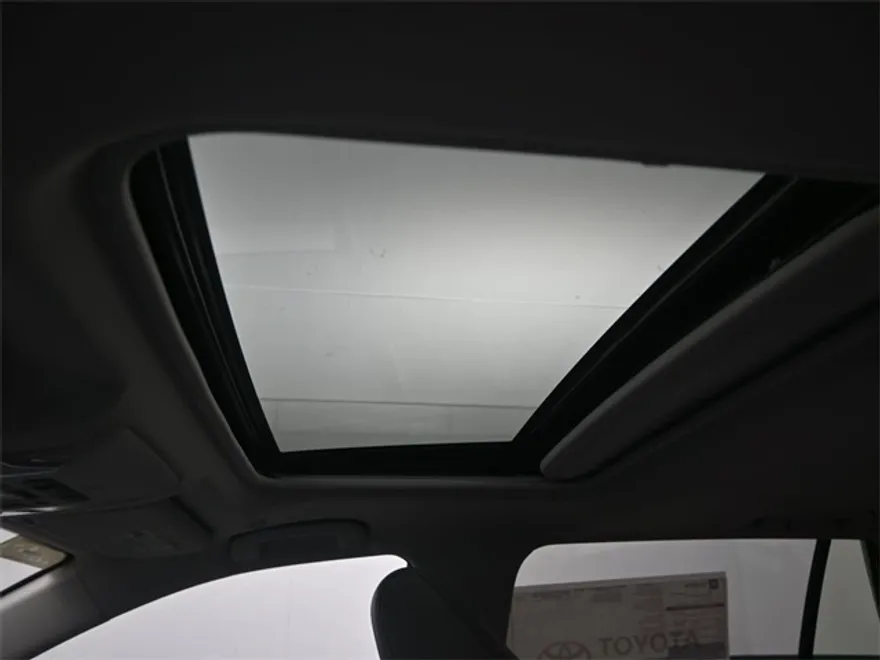 2025 Toyota RAV4 XLE Premium photo 1