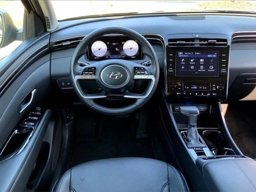 2022 Hyundai Tucson SEL photo 1