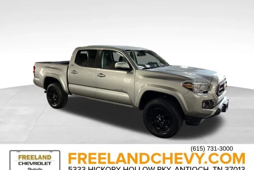 2022 Toyota Tacoma SR5 photo 1