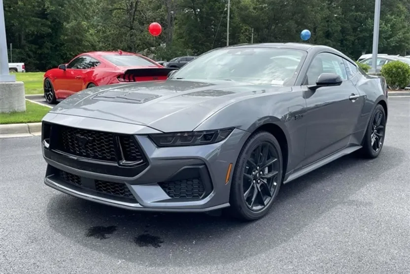 2025 Ford Mustang GT Premium photo 1