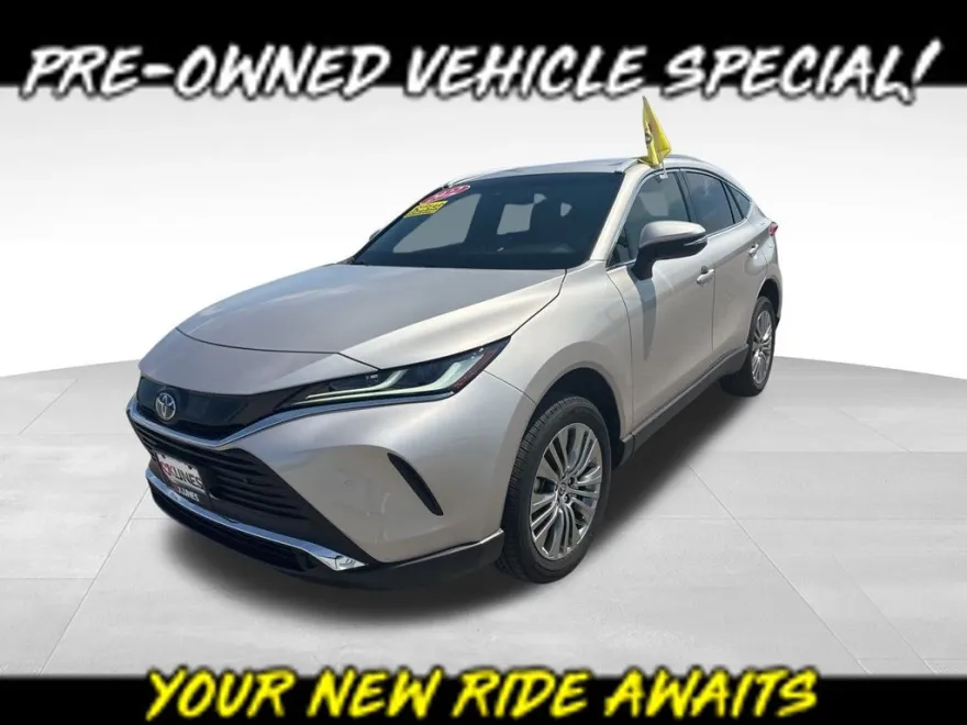 2022 Toyota Venza photo 1