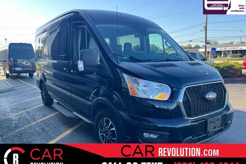 2022 Ford Transit Passenger Van XLT photo 1