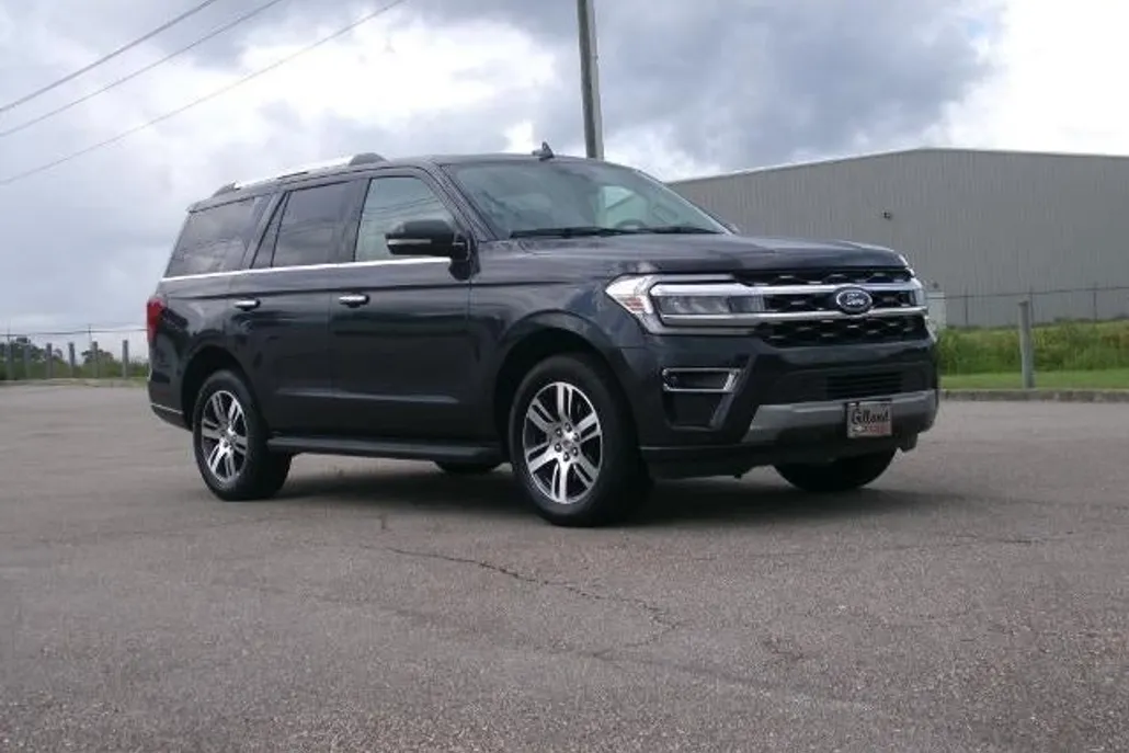 2024 Ford Expedition Limited photo 1