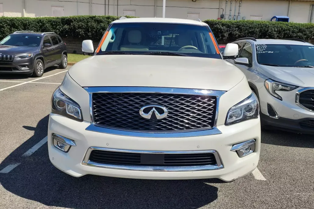 2016 Infiniti QX80 photo 1