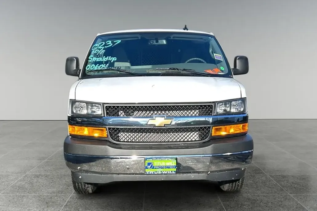 2024 Chevrolet Express 2500 Work Van Cargo photo 1