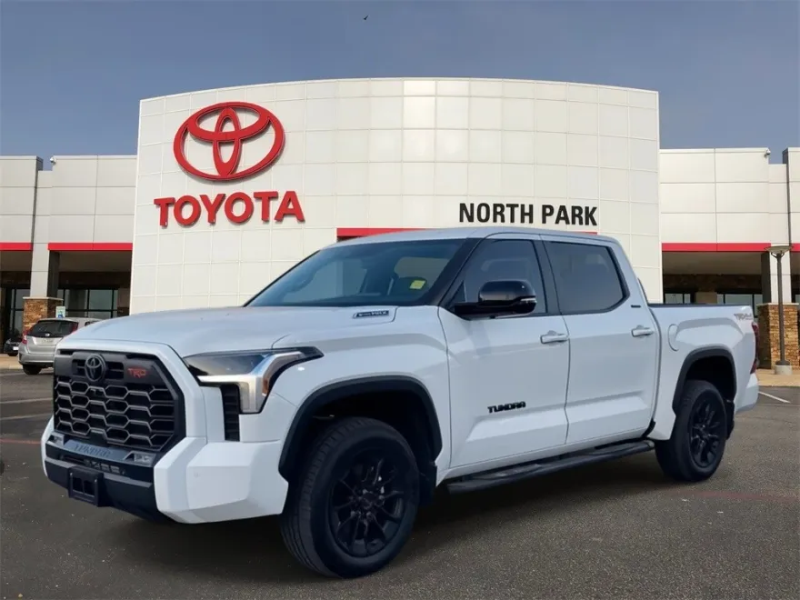 2025 Toyota Tundra Limited photo 1