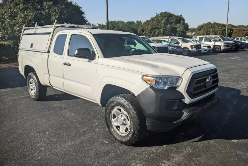 2022 Toyota Tacoma SR photo 1