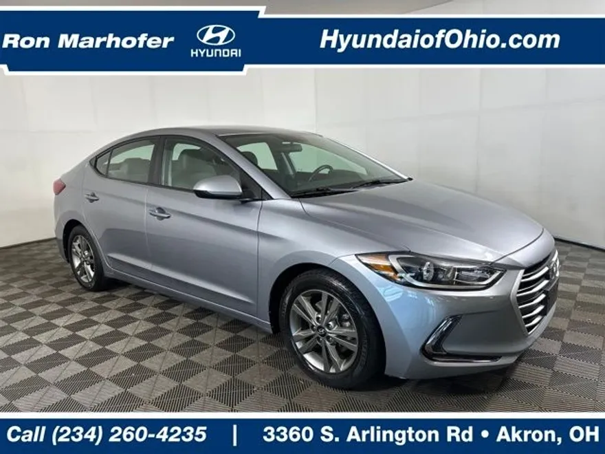 2017 Hyundai Elantra SE photo 1