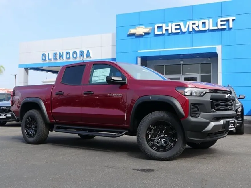 2026 Chevrolet Colorado Trail Boss photo 1