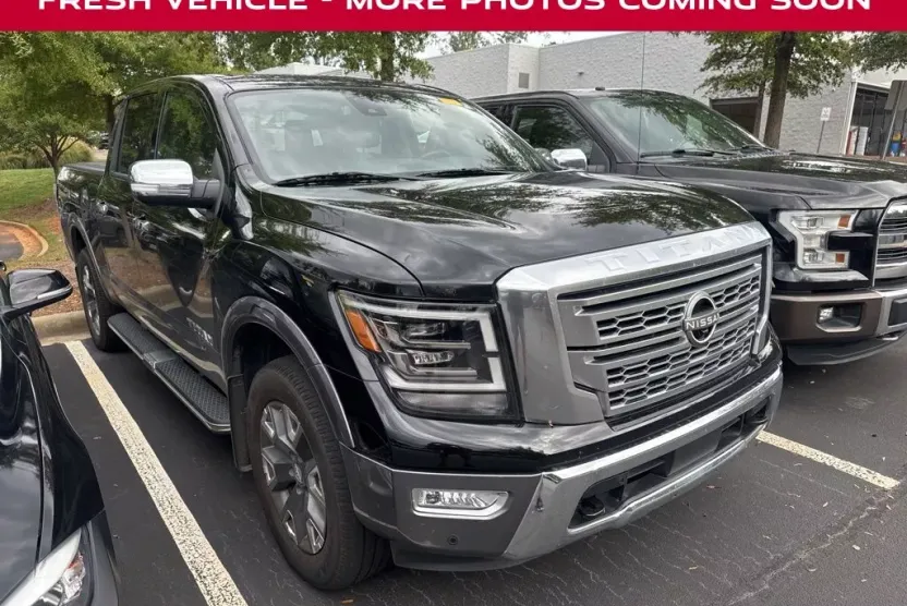 2023 Nissan Titan Platinum Reserve photo 1