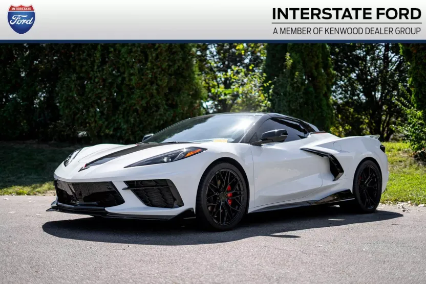 2023 Chevrolet Corvette Stingray 2LT Convertible photo 1